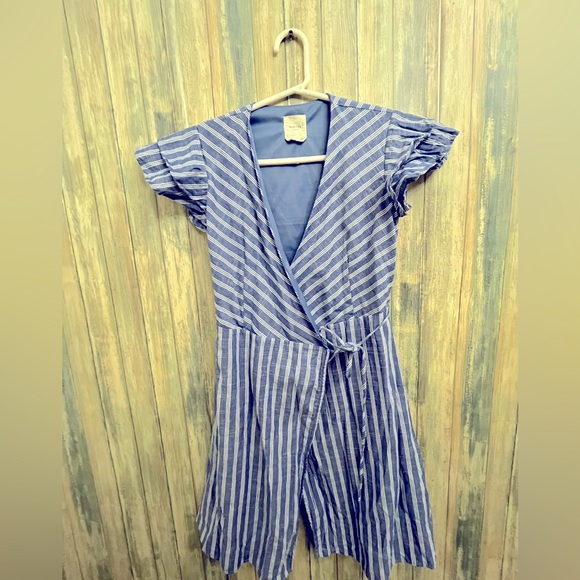 HARPER Blue and White dress - Picture 1 of 3